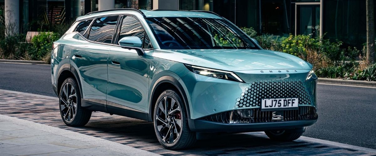 Londra Moda Haftası 2026 ana partneri yeni OMODA 7