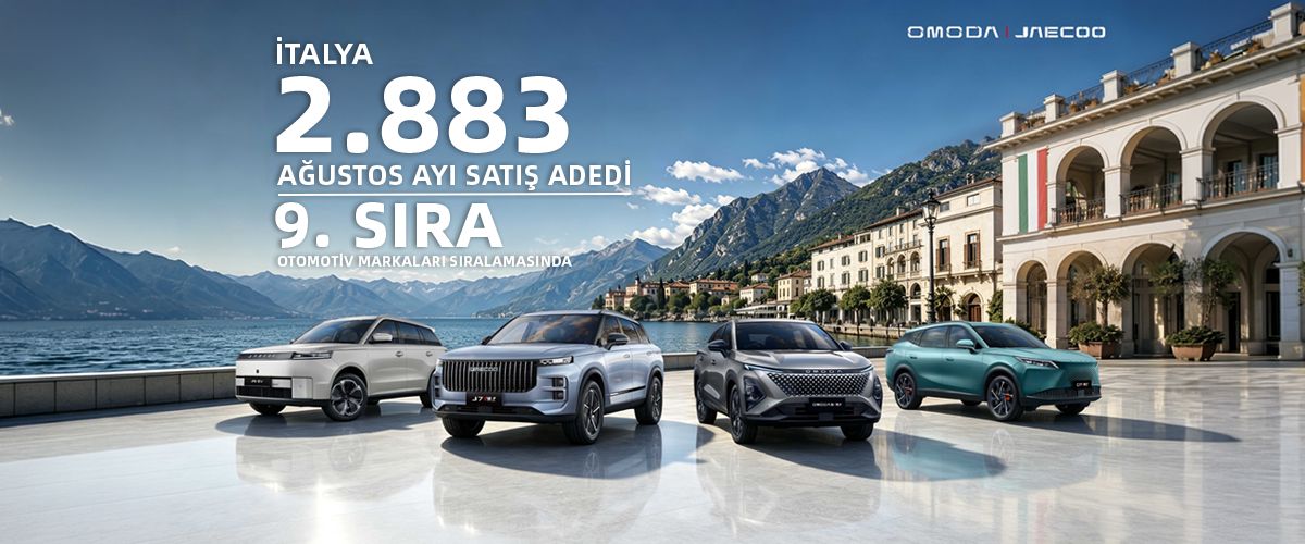 İtalya'da göl kenarındaki tarihi bir meydanda sergilenen OMODA ve JAECOO SUV modelleri ve Ağustos ayı satış başarılarını gösteren metin.